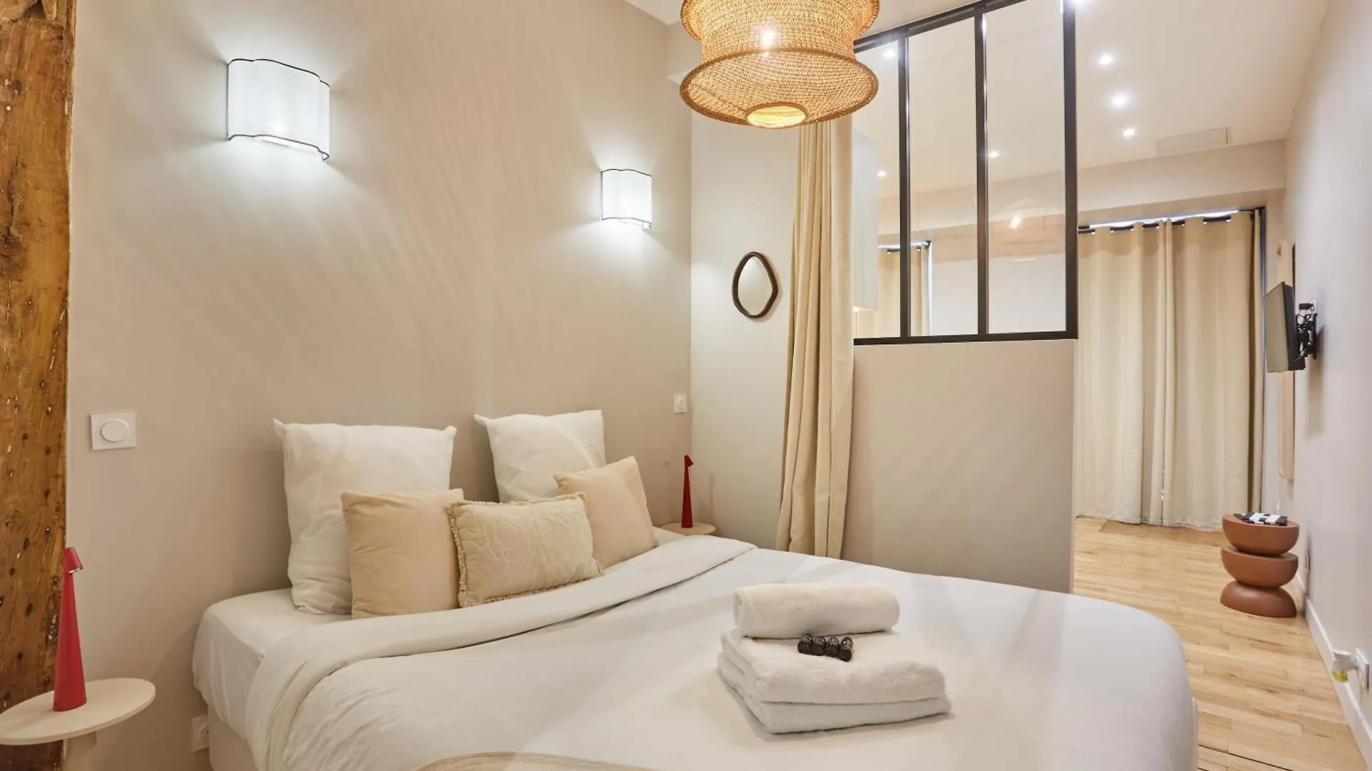 Superb Apartment 1 Bedroom Center Of Paris By Studio Prestige
